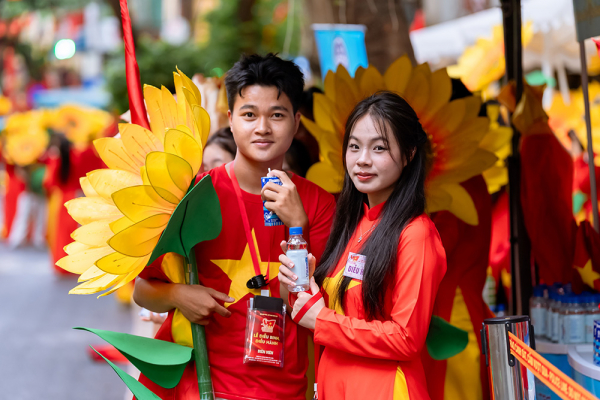 Vinamilk hoà nhịp cùng ngày hội non sông -0