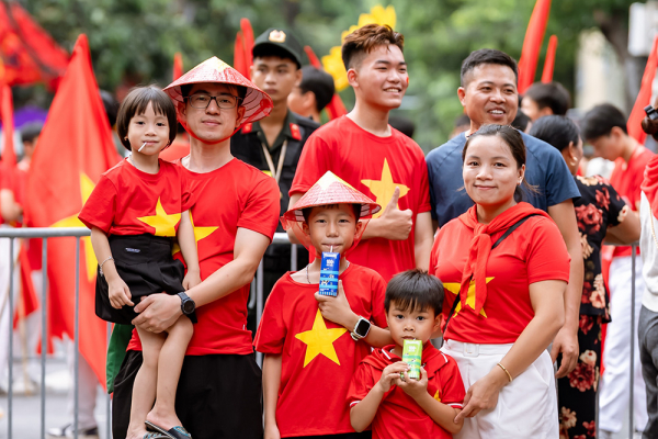 Vinamilk hoà nhịp cùng ngày hội non sông -0