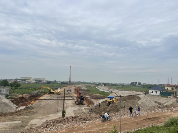 Hơn 409 nghìn tỷ đồng vốn đầu tư công đã được giải ngân -0