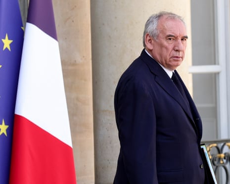 Khủng hoảng chính phủ ở Pháp thách thức khả năng cầm quyền của Tổng thống Macron -4