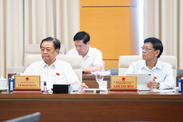 Đề xuất nhiều hành vi bị nghiêm cấm trong hoạt động hàng không dân dụng -0