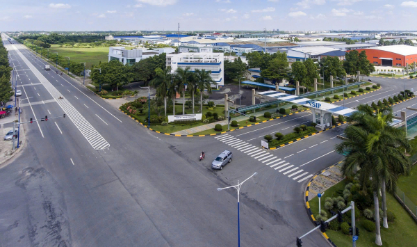 Chuyển đổi xanh nhìn từ các khu công nghiệp -0