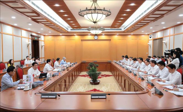 Bộ Chính trị cho ý kiến về công tác chuẩn bị Đại hội Đảng bộ tỉnh Cà Mau và Hưng Yên  -0