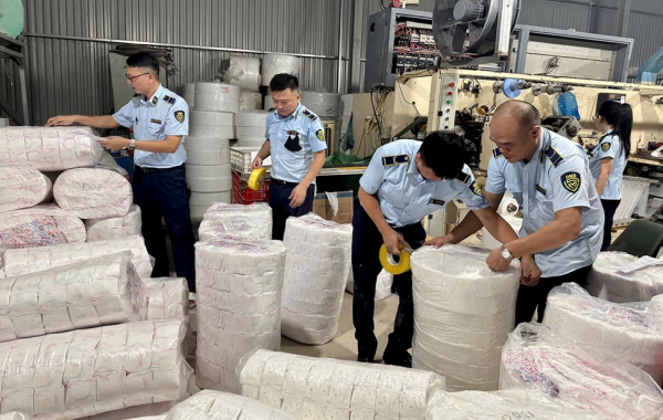Phát hiện cơ sở sản xuất, kinh doanh bỉm trẻ em và băng vệ sinh giả mạo nhiều nhãn hiệu nổi tiếng -0