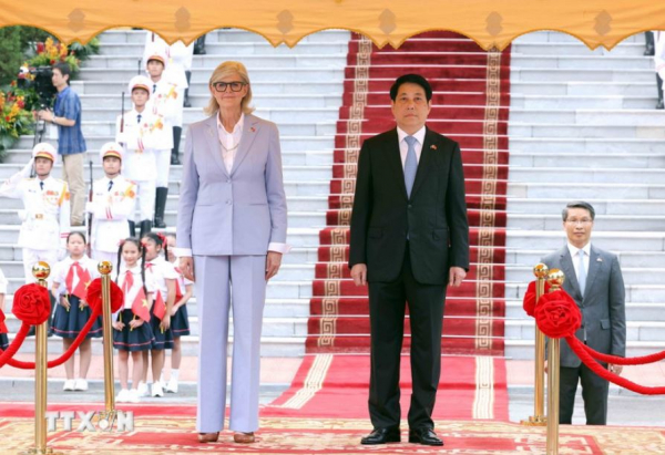 Chủ tịch nước Lương Cường chủ trì lễ đón cấp Nhà nước Toàn quyền Australia -0