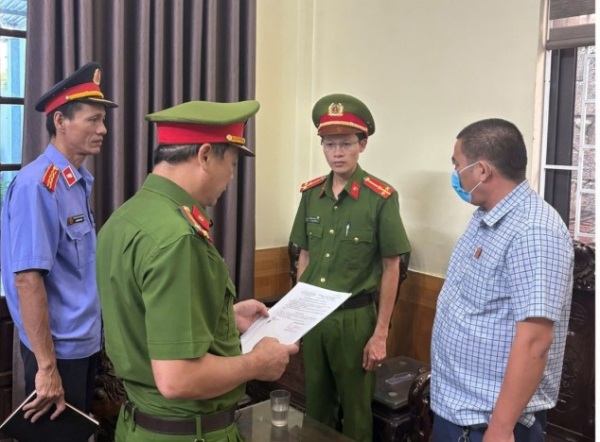  Khởi tố vụ án mua bán hoá đơn khống gần 50 tỷ đồng  -0