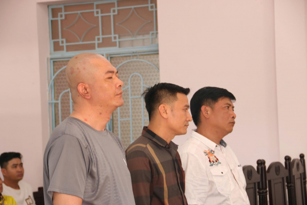 Cho vay gần 54 tỉ với lãi suất “khủng”, nhóm bị cáo lĩnh gần 3 năm tù -0