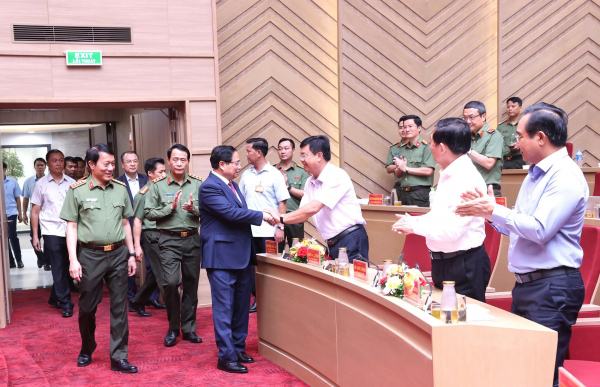 Phòng ngừa chủ động, bền vững; ứng phó kịp thời và hiệu quả các đe doạ an ninh phi truyền thống -0