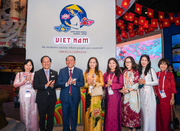 Nhà Triển lãm Việt Nam nhận Giải Đồng “Đội ngũ xuất sắc nhất” tại EXPO 2025 -0