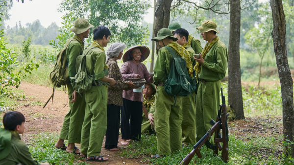 c-nh trong phim lá thu g-i tuong lai.jpg -0