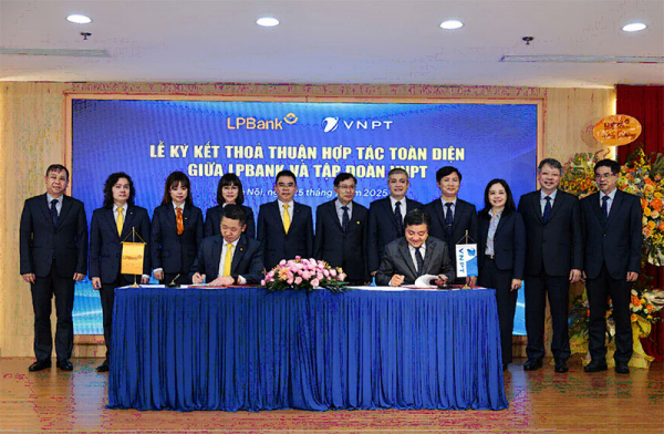 VNPT VÀ LPBank ký kết hợp tác toàn diện, thúc đẩy chuyển đổi số và phát triển bền vững -0
