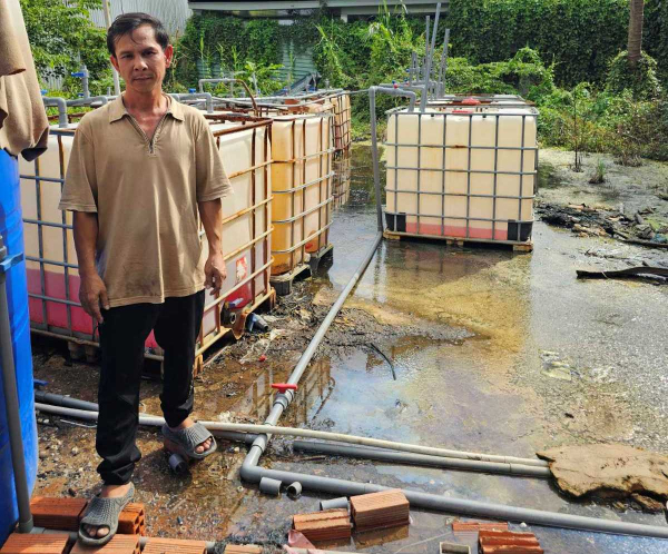 Triệt phá đường dây sản xuất, buôn bán hàng giả nhãn hiệu nước tẩy O.K -2