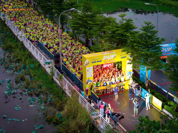 Hơn 330 vận động viên khiếm thính tham gia giải chạy “Run For Love 2025” -0