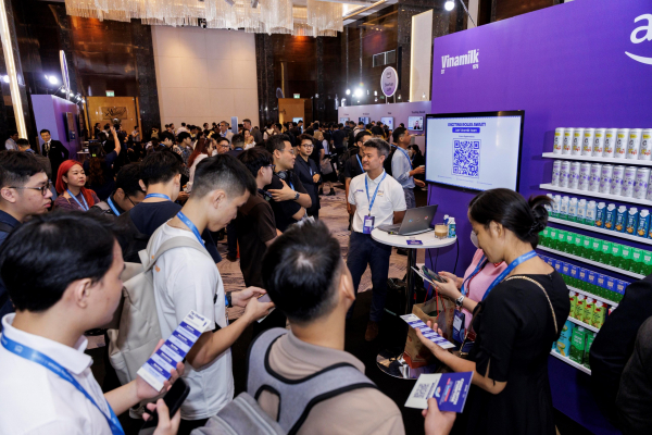 Doanh nghiệp FMCG duy nhất trình diễn công nghệ tự phát triển tại AWS Cloud Day 2025  -0