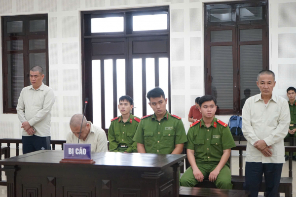 Đà Nẵng: Bản án nghiêm khắc cho nhóm tội phạm đội lốt doanh nhân tranh đoạt quyền quản lý mỏ cát -0