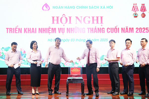 NHCSXH: 9 tháng tăng trưởng tín dụng hơn 30,4 nghìn tỷ đồng, hỗ trợ gần 6,73 triệu hộ vay vốn -0