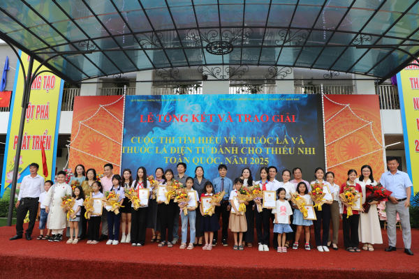 Nâng cao ý thức về phòng, chống tác hại của thuốc lá cho thiếu nhi -0