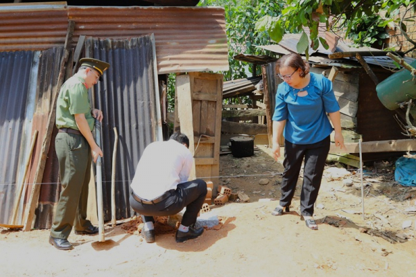 Công an Lâm Đồng khởi công xây nhà cho hộ nghèo vùng dân tộc thiểu số -0