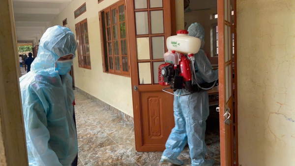 Y tế Công an tỉnh Cao Bằng khẩn trương xử lý môi trường, phun khử khuẩn phòng dịch sau lũ rút -0