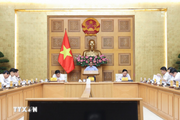 Thủ tướng: Xử lý nghiêm cán bộ vô cảm với khó khăn của doanh nghiệp, người dân -0