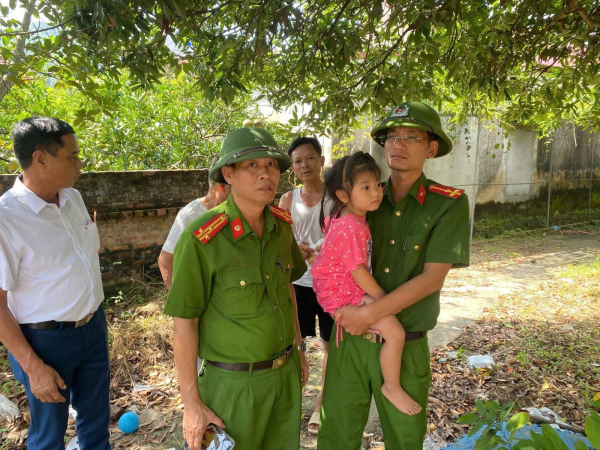 cháu hiền.jpg -0