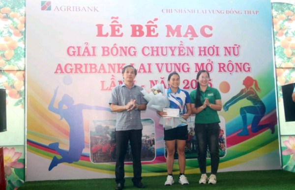 Bế mạc “Giải bóng chuyền hơi nữ Agribank Lai Vung mở rộng lần I năm 2025” -0