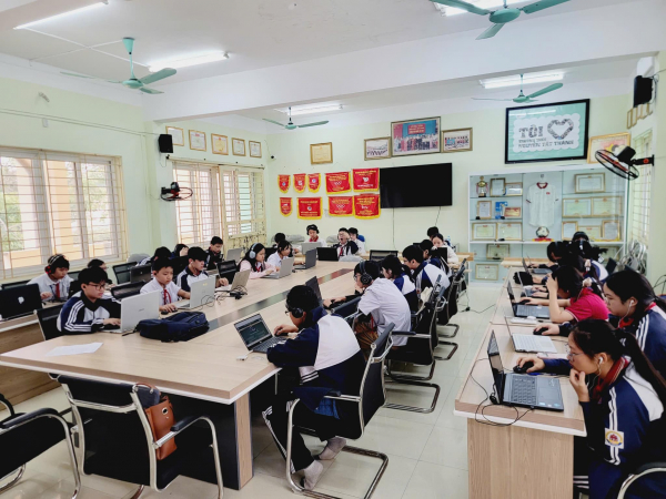 Chú trọng chuyển đổi số, góp phần hiện đại hóa giáo dục -0