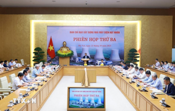 Phiên họp thứ ba Ban Chỉ đạo xây dựng nhà máy điện hạt nhân. (Ảnh: Dương Giang/TTXVN)