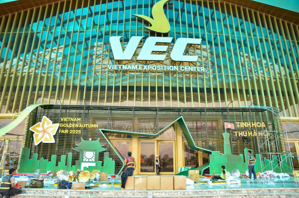 Hơn 90% hạng mục hạ tầng kỹ thuật hoàn thiện, sẵn sàng cho Hội chợ Mùa Thu 2025 -5