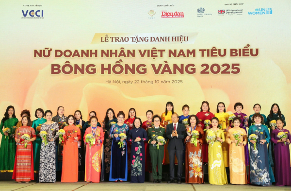 Phó Tổng Giám đốc Agribank được vinh danh “Nữ doanh nhân Việt Nam tiêu biểu - Bông hồng Vàng 2025” -0