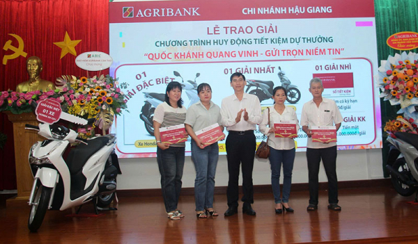 Tổ chức lễ bốc thăm, trao giải Chương trình dự thưởng “Quốc khánh quang vinh - Gửi trọn niềm tin” -0