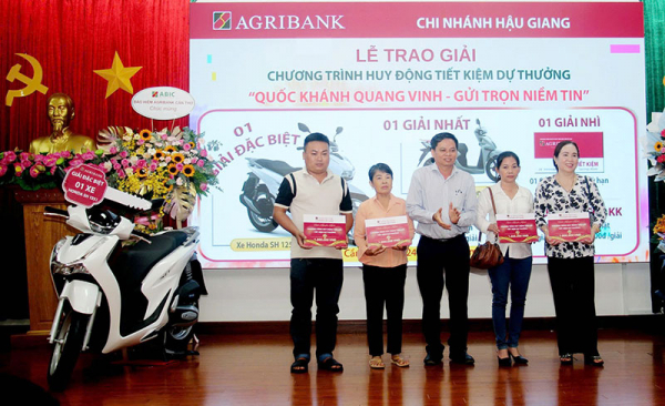 Tổ chức lễ bốc thăm, trao giải Chương trình dự thưởng “Quốc khánh quang vinh - Gửi trọn niềm tin” -2