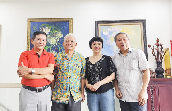 nhà tho ngô ð%3fc hành và b%3fn bè.jpg -0
