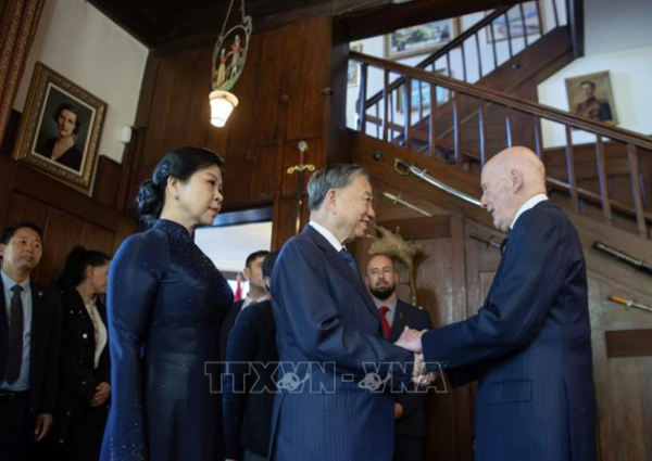 Tổng Bí thư Tô Lâm thăm nơi Bác Hồ từng ở tại Bulgaria -0