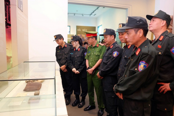 Bảo tàng Công an Hà Nội ứng dụng công nghệ số vào công tác bảo tồn, trưng bày và quảng bá di sản lịch sử -1