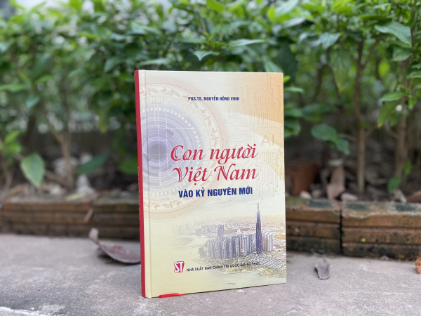 Ra mắt cuốn sách “Con người Việt Nam vào kỷ nguyên mới” của PGS.TS Nguyễn Hồng Vinh -0