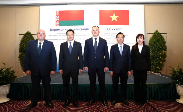 Công an TP Hồ Chí Minh và Sở Nội vụ tỉnh Brest (Belarus) ký kết Bản ghi nhớ hợp tác -2