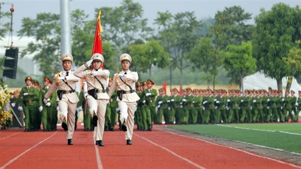 Nhận diện, đấu tranh phản bác các quan điểm sai trái, xuyên tạc về lực lượng CAND trong tình hình mới