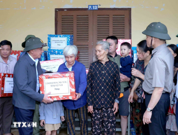 Thường trực Ban Bí thư chỉ đạo khắc phục hậu quả mưa lũ tại tỉnh Khánh Hòa -0