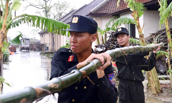 Tăng cường lực lượng hỗ trợ người&nbsp;dân khắc phục hậu quả do mưa lũ tại Gia Lai -0