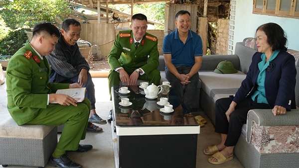 Đẩy nhanh tiến độ khởi công Dự án xây dựng tuyến đường sắt Lào Cai - Hà Nội - Hải Phòng