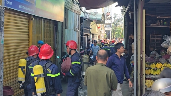 Cháy nhà trong hẻm một người mắc kẹt tử vong