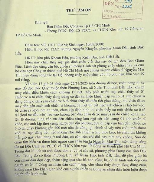 Cứu mình thoát chết trong gang tấc, nữ sinh viết thư cảm ơn chiến sĩ PCCC -0
