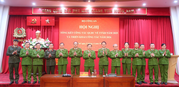 Cảnh sát QLHC về TTXH tiên phong phục vụ xây dựng Chính phủ số, xã hội số, công dân số -0