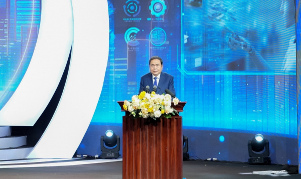Lễ trao giải Nhân tài Đất Việt 2025 – Tôn vinh trí tuệ, khơi nguồn sáng tạo -1