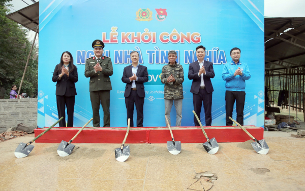 Ban Thanh niên Công an nhân dân tổ chức Chương trình tình nguyện tại Nghệ An -0