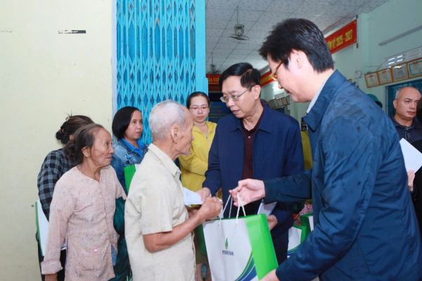 Từ trụ cột năng lượng đến điểm tựa cộng đồng -0