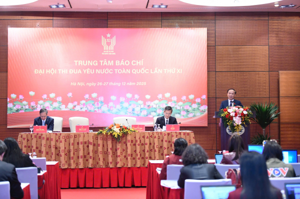 Tiếp tục đẩy mạnh công tác khen thưởng, tuyên truyền về các phong trào thi đua yêu nước -0