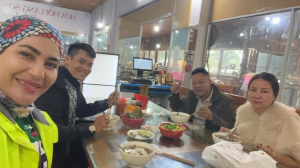Cô gái Iran đạp xe xuyên Á để lan tỏa văn hóa hòa bình -0