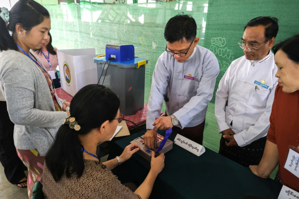 Myanmar bước vào đợt tổng tuyển cử đầu tiên kể từ 2021 -0